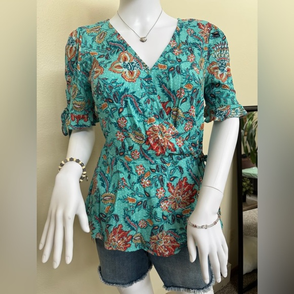 2/$10 Maurice’s Blouse - Picture 1 of 7